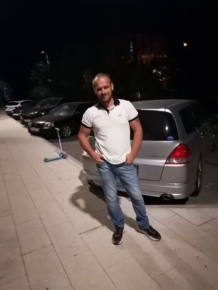  52706612  , 39 ,    