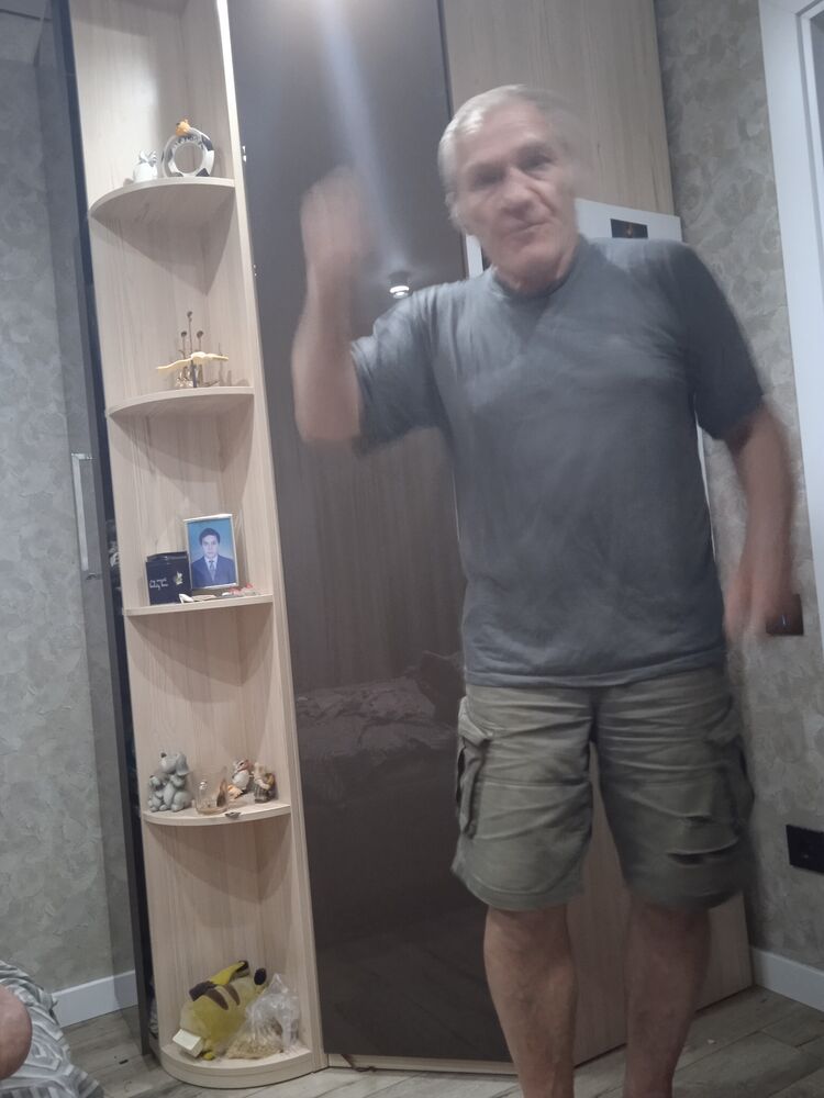  27624202  , 70 ,    