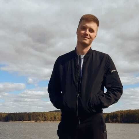  26884692  Vlad, 28 ,    