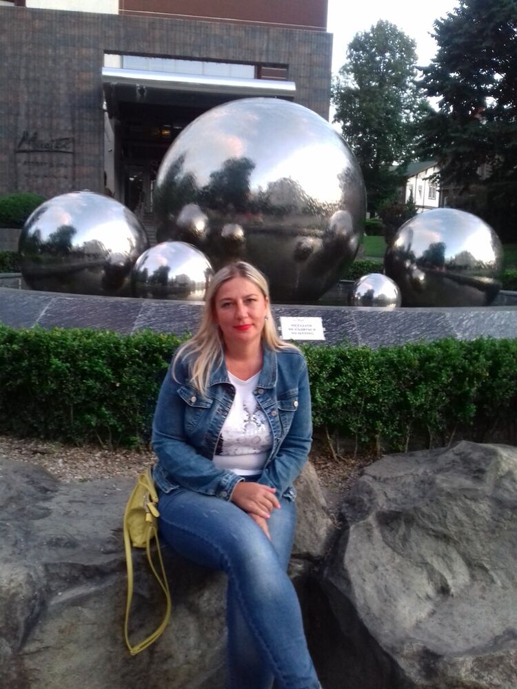  20114482  Alina, 49 ,    