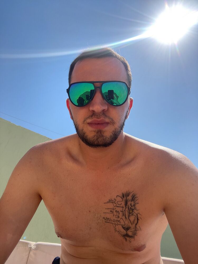  31399692  Grigor, 29 ,    