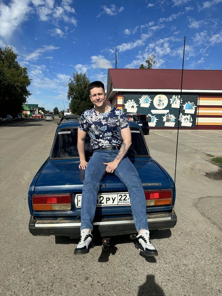  37739032  Pavel, 2 ,    