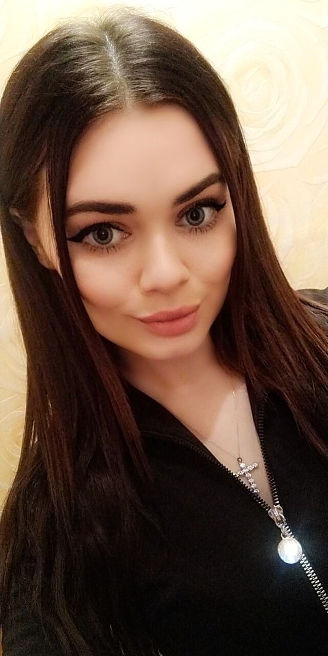  ,   Kriss, 29 ,  