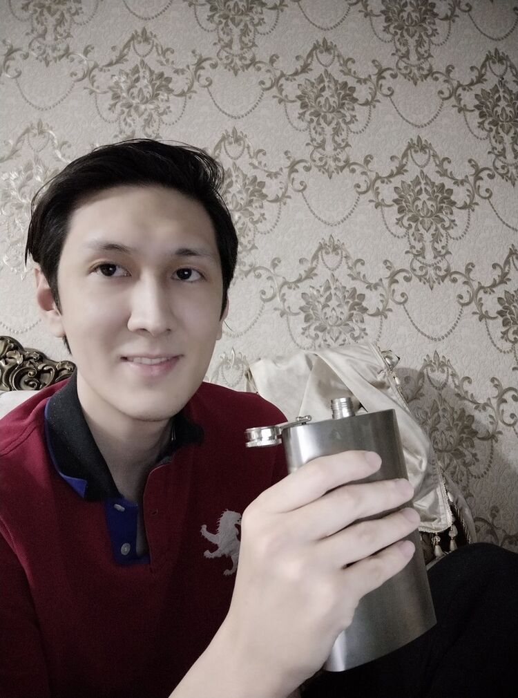  19011342  Urbf, 32 ,    