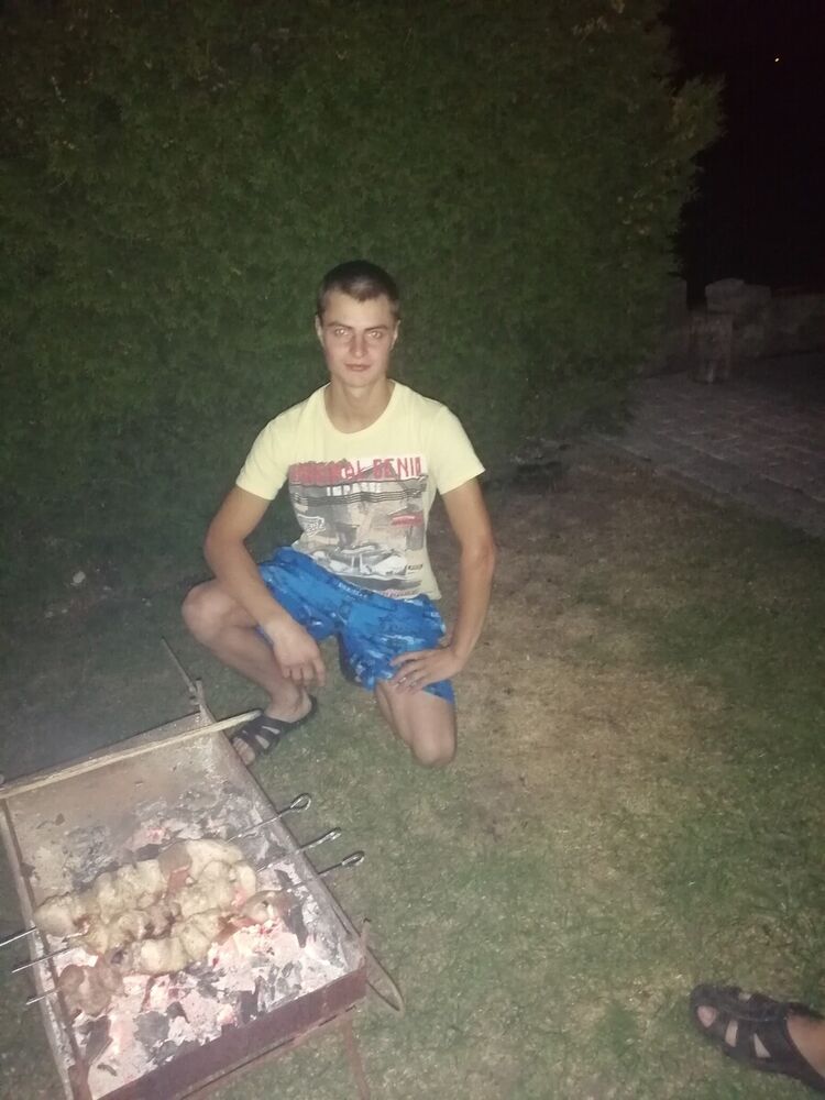  21338172  , 25 ,    