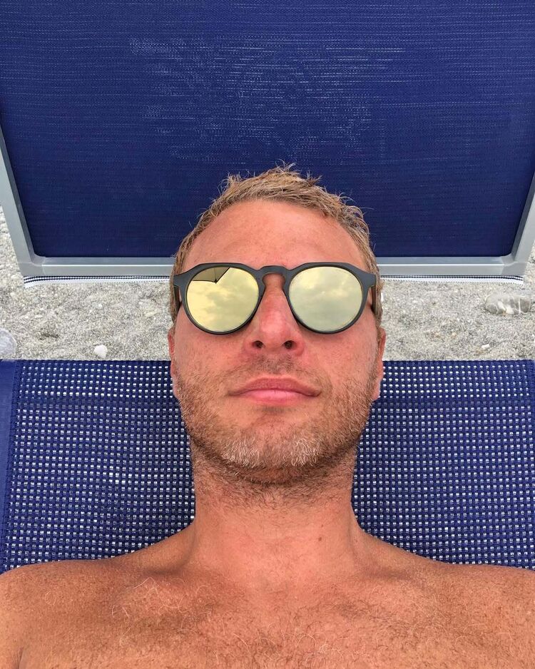  54384722  , 37 ,    --