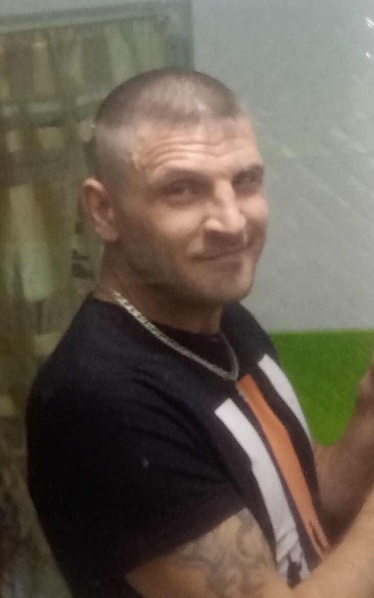  43956372  Andrey, 41 ,    
