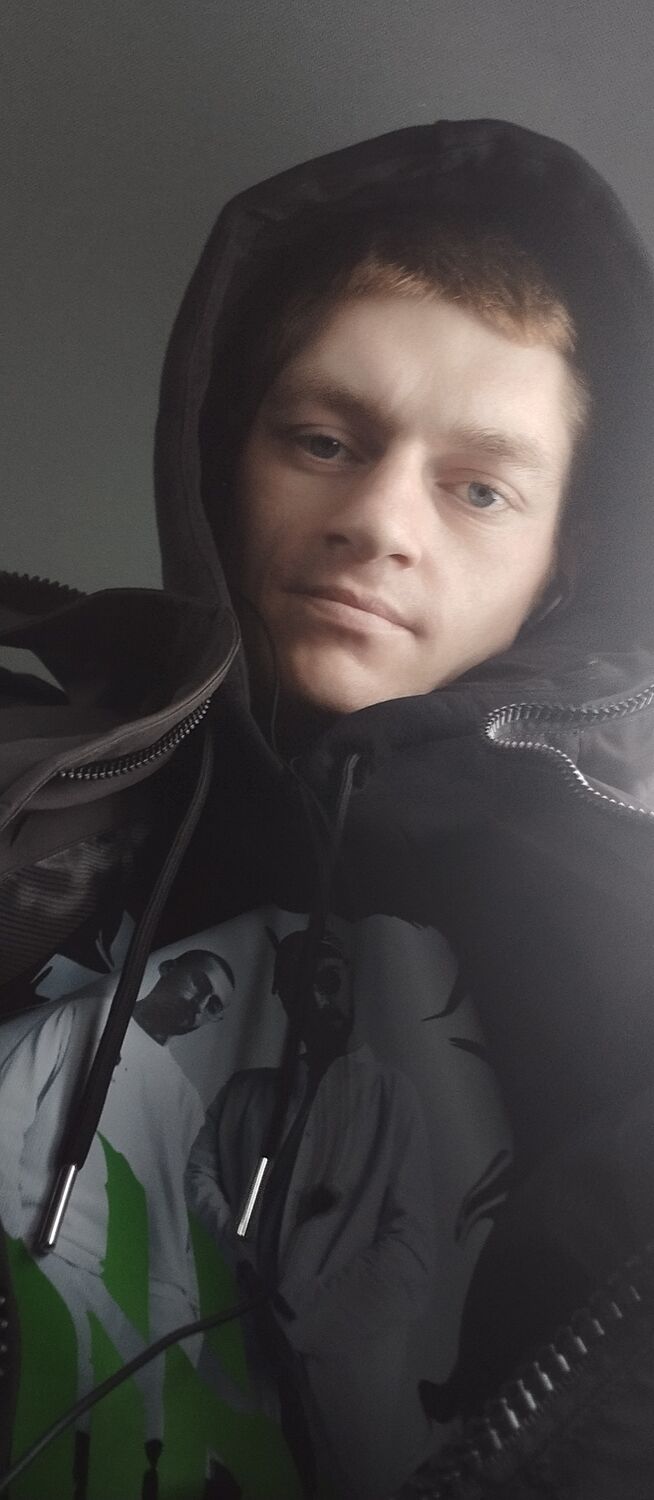  ,   Anton, 25 ,   ,   