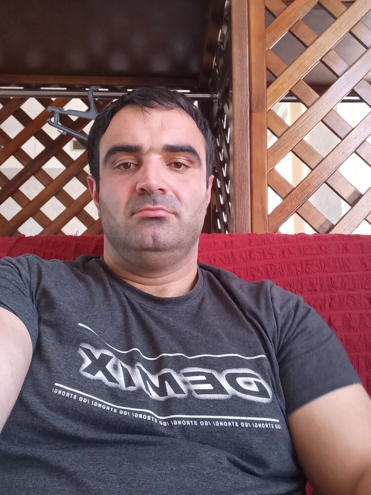  ,   Bilal, 35 ,   ,   
