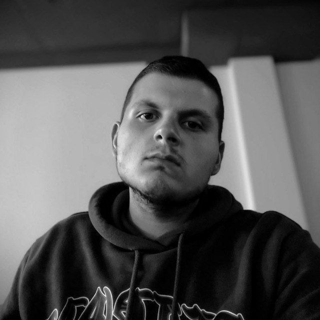  46745162  Roman, 22 ,    -