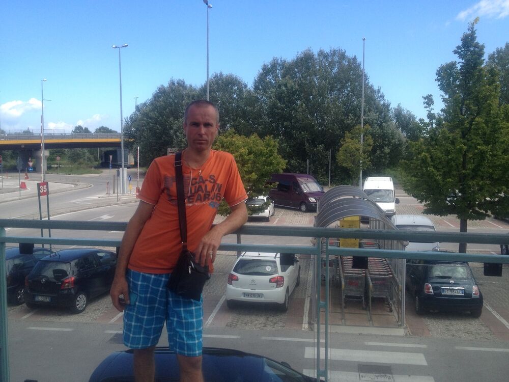  5972572  Slava, 49 ,    -