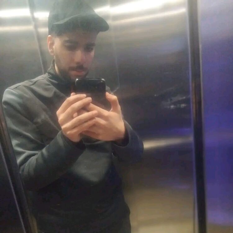  48855762  Karim, 26 ,    Ceuta
