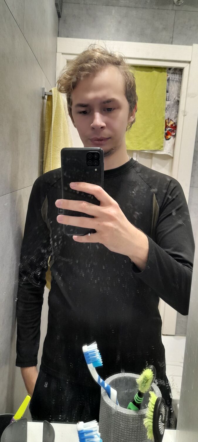  47537702  , 21 ,    