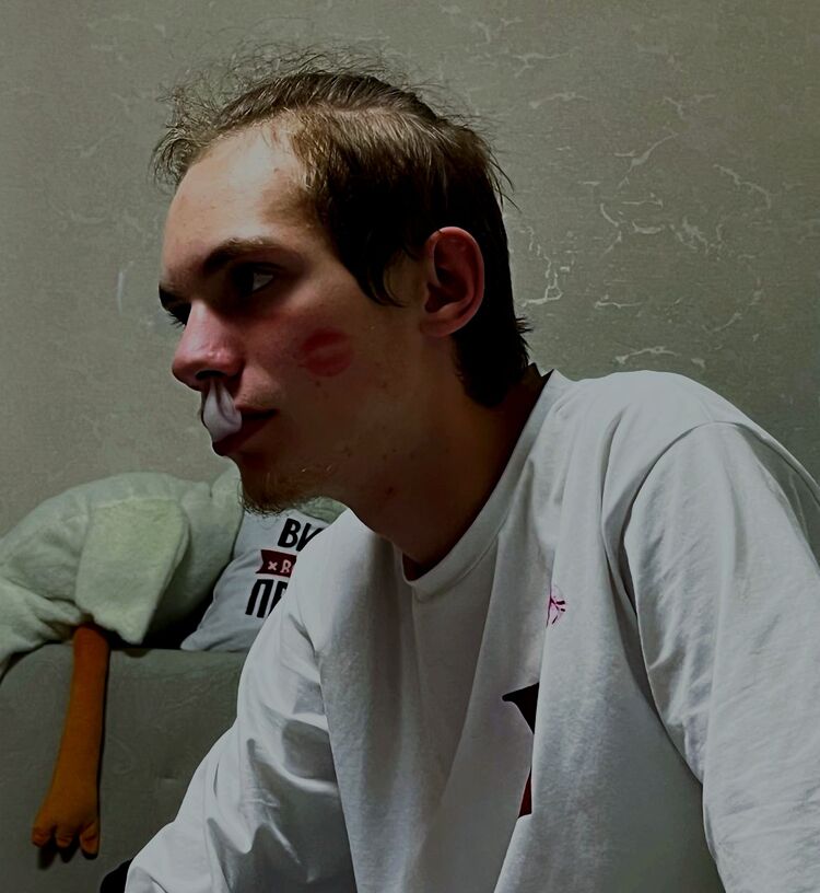  52853362  , 20 ,    