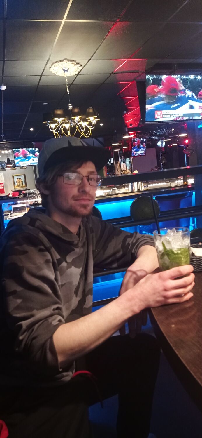  34646962  Sergey, 27 ,    