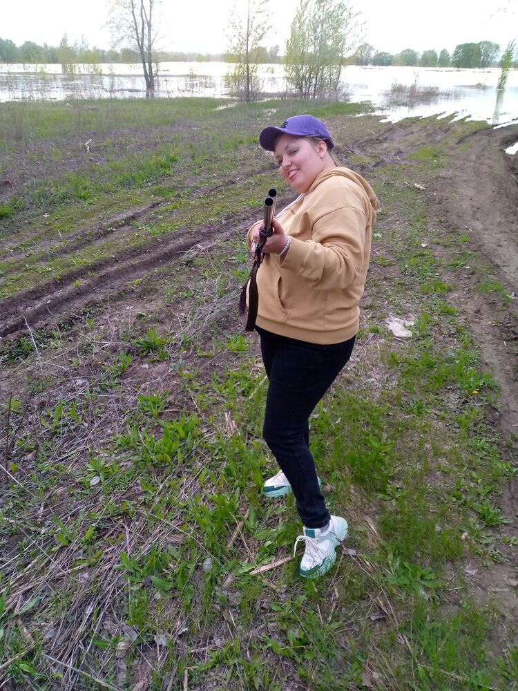  54588262  Nostra, 31 ,    