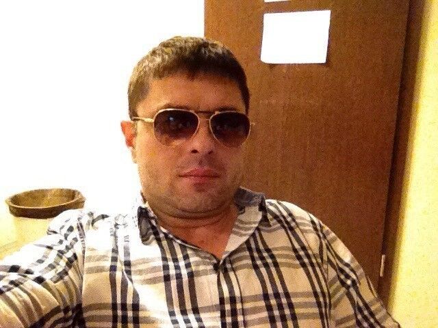  11218112  Ulugbek, 48 ,    