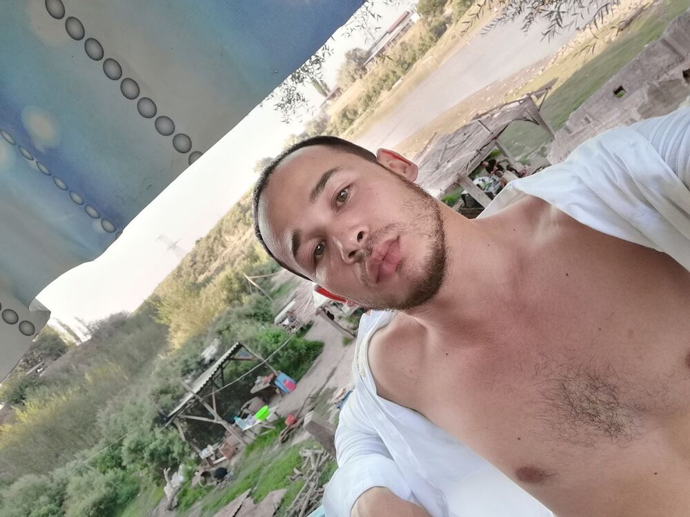  ,   Firdavs, 32 ,   ,   , c 
