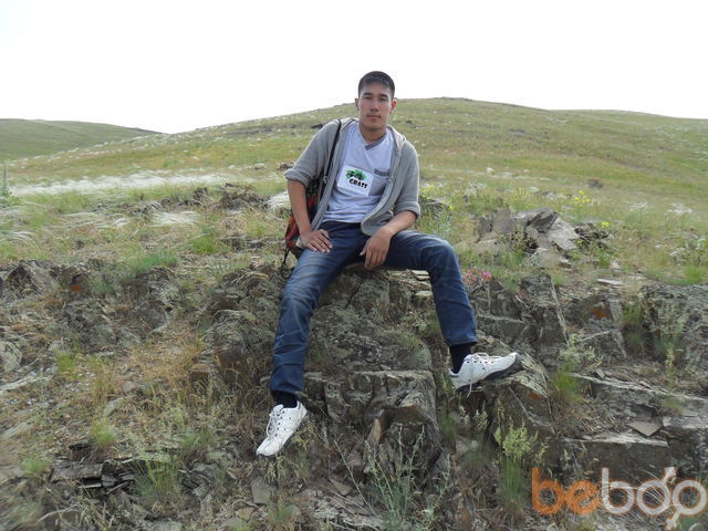  1041722  Nursultan, 32 ,    
