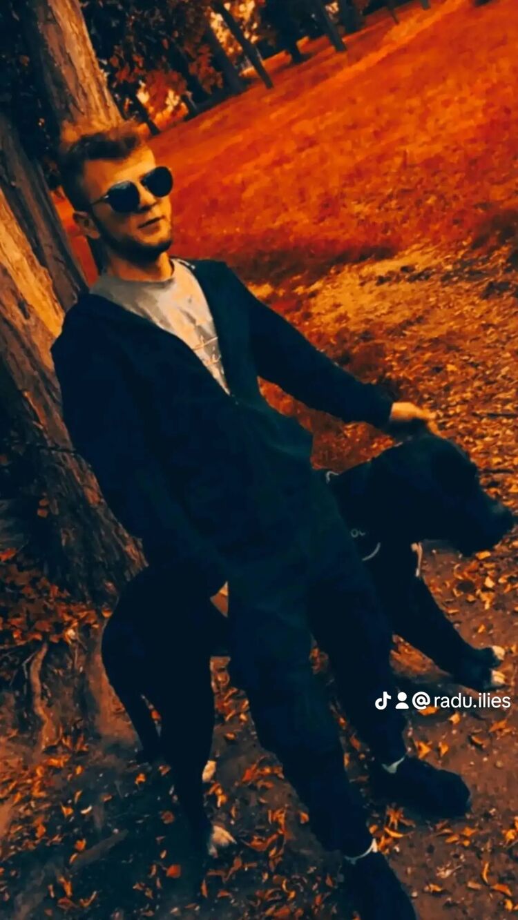  Villejuif,   Radu, 32 ,   ,   