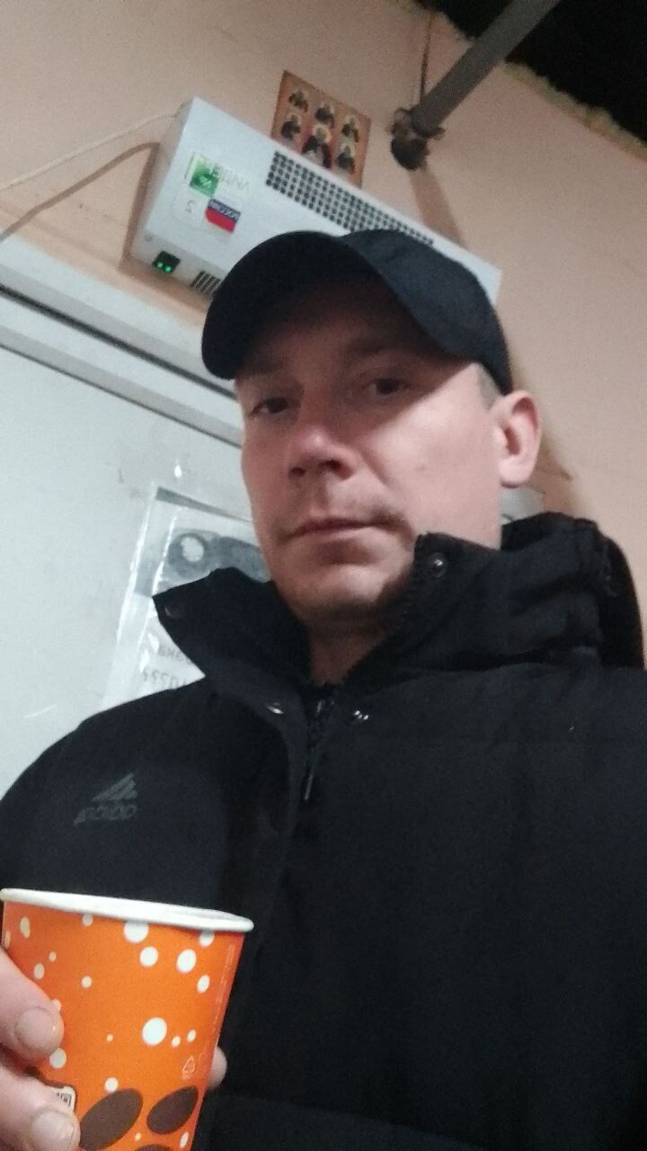 46718802  , 32 ,    