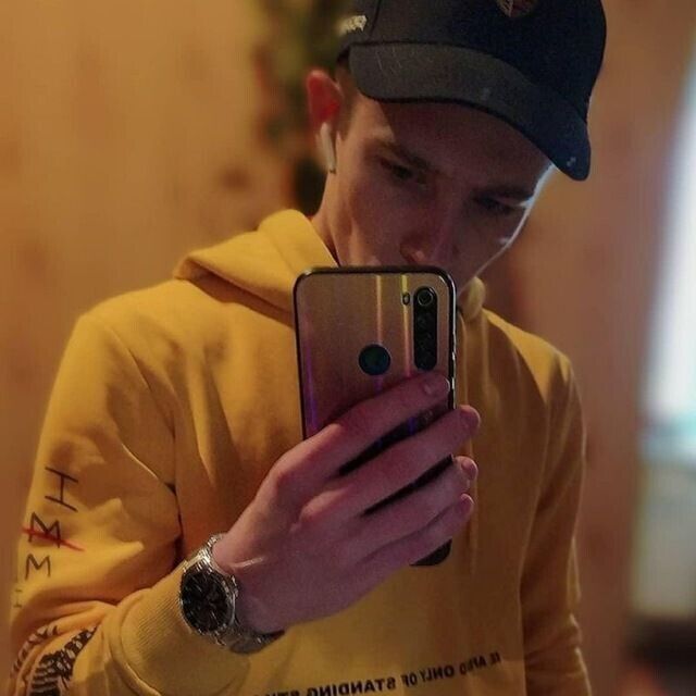  21037712  King, 23 ,    Moscow