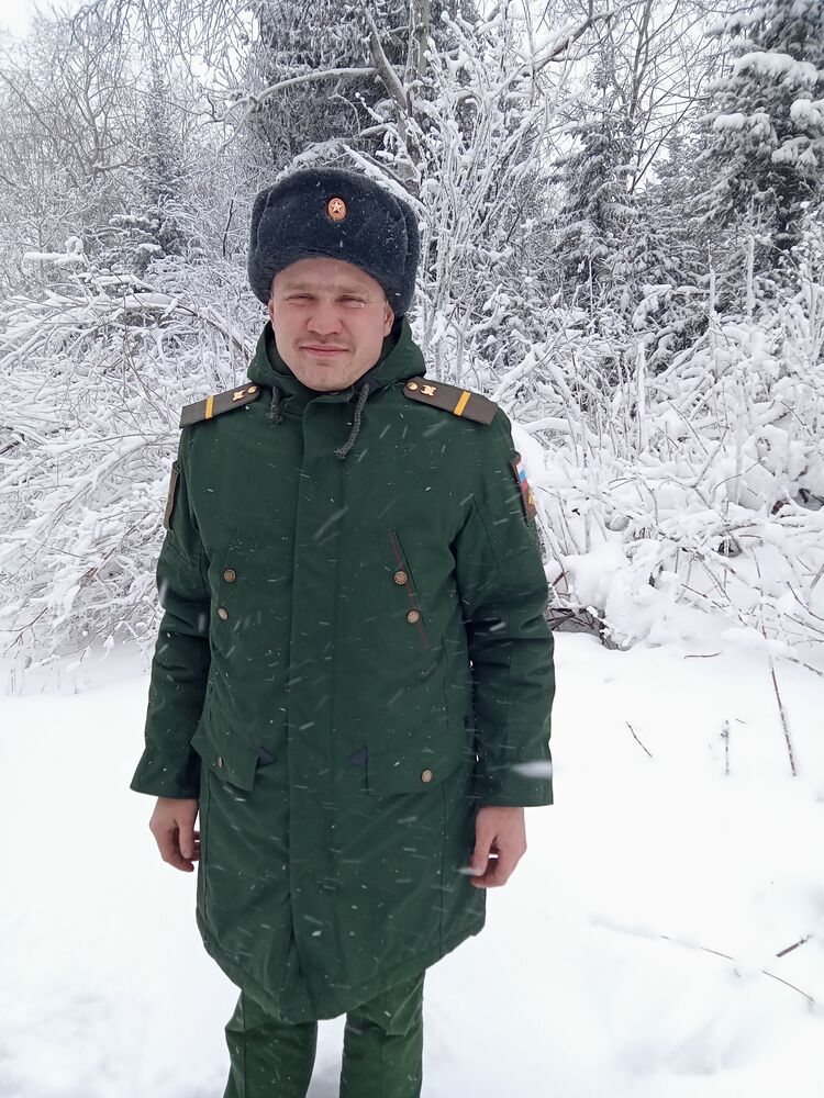  ,   Grigori, 28 ,   ,   