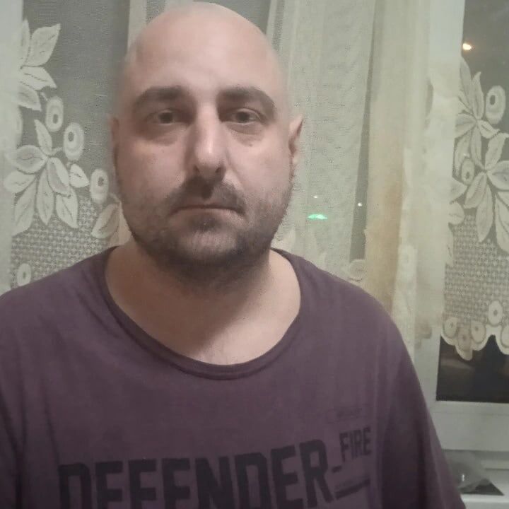  40896822  , 43 ,    