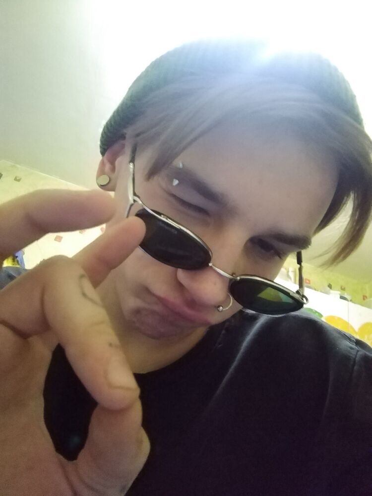  48805752  Vlalvxs, 22 ,    