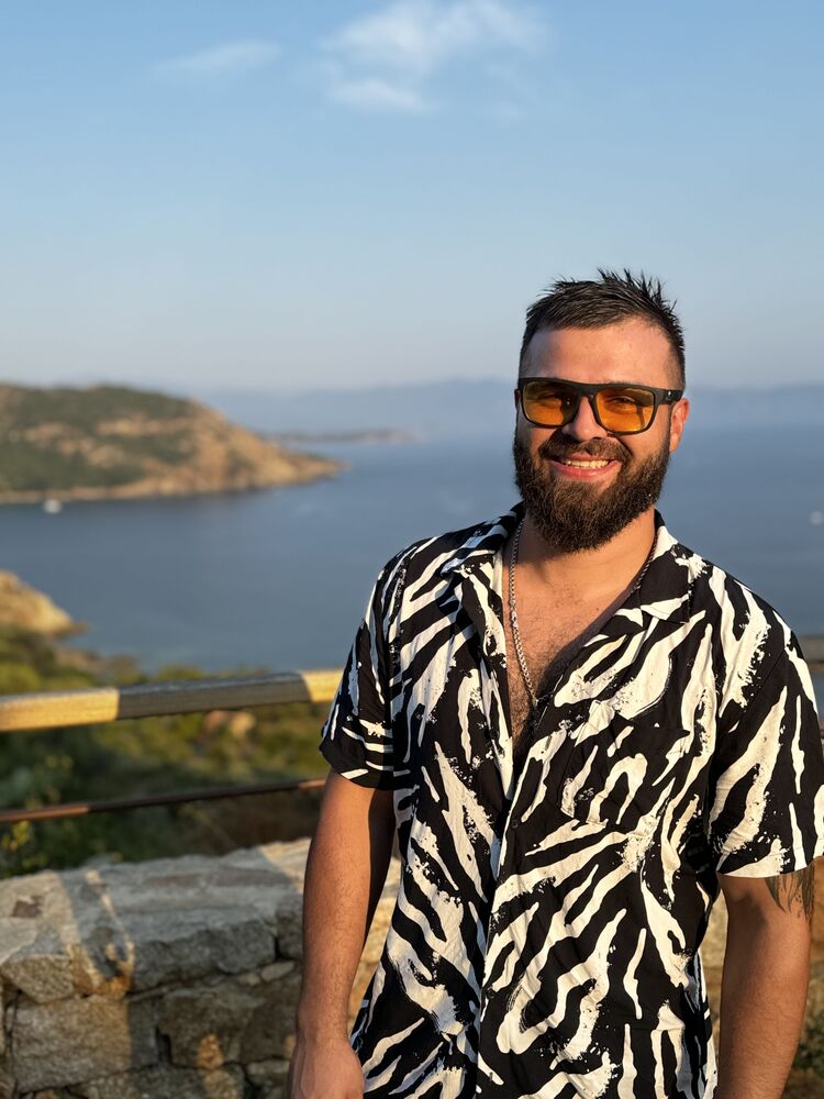  Villafranca di Verona,   Maks, 30 ,   ,   