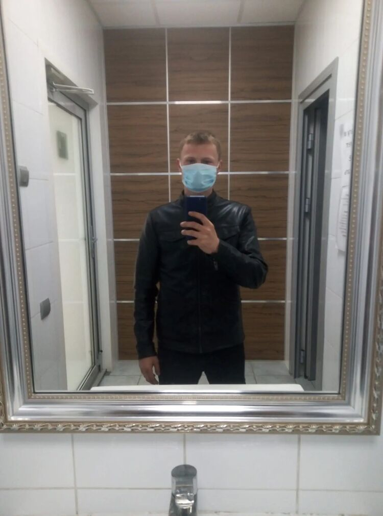 36457262  Igor, 27 ,    