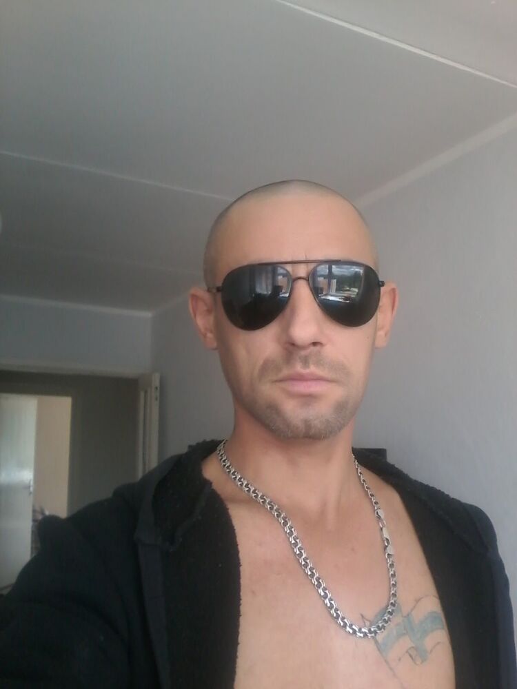 ,   Artem, 45 ,   ,   , c 