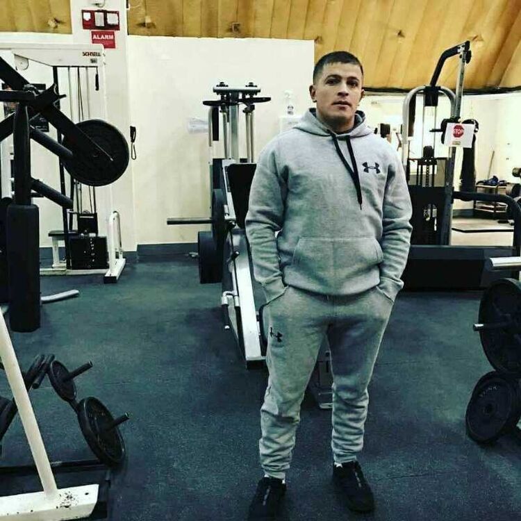  20530272  Narek, 36 ,    