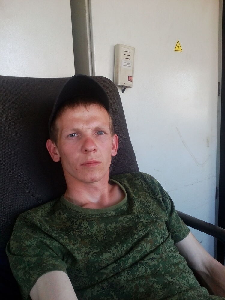  ,   Maks, 32 ,   
