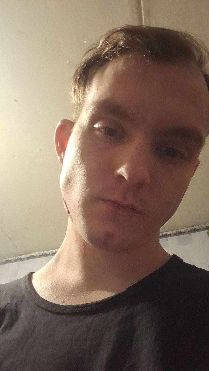  44089562  , 23 ,    