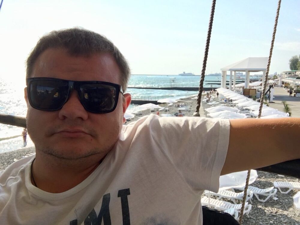  ,   Max, 42 ,   ,   , c 