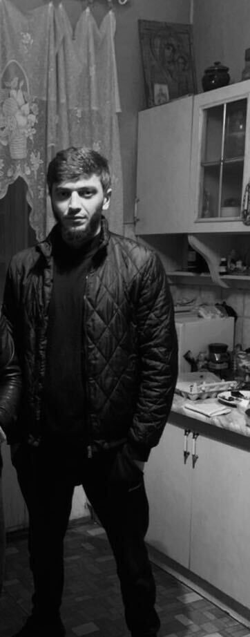  27827782  Aslan, 36 ,    