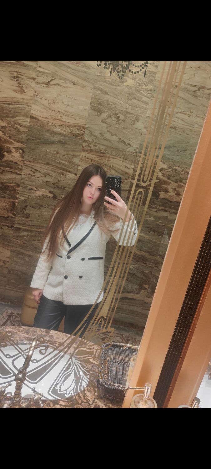  52916472  , 32 ,    