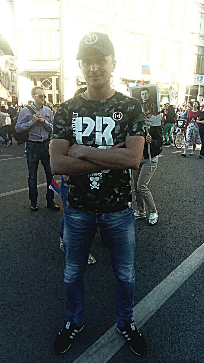  12318882  Dmitry, 42 ,    