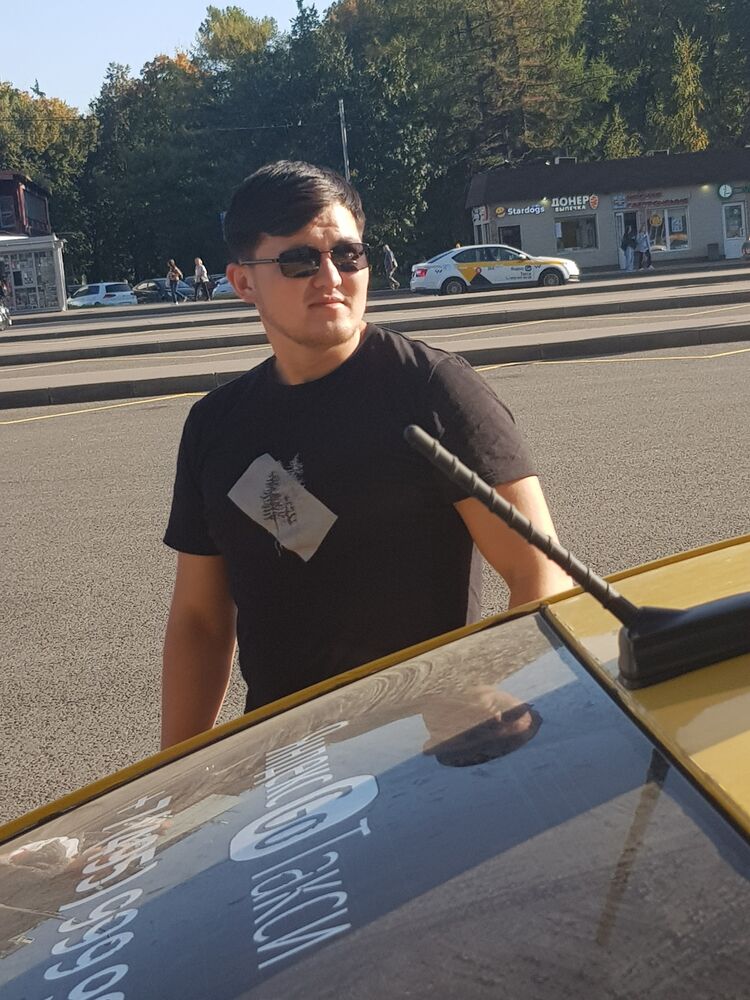  41973362  Rinat, 28 ,    