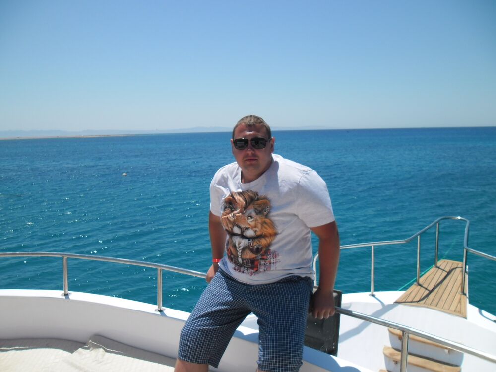  30549162  Oleg, 30 ,    
