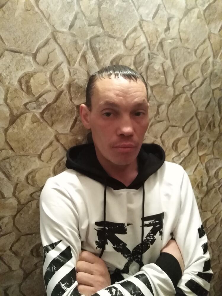  22742412   , 37 ,    