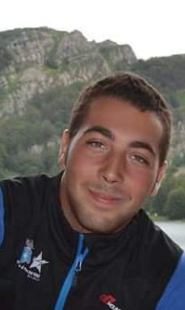  22605342  Alexstnl, 34 ,    