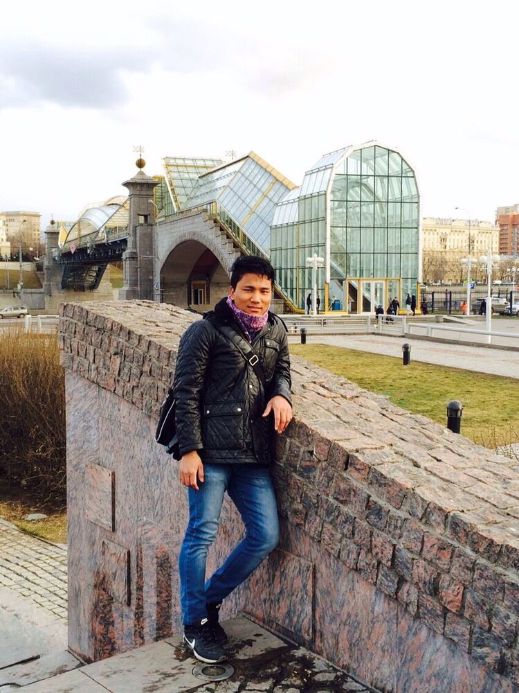  ,   MrKitTone, 35 ,   