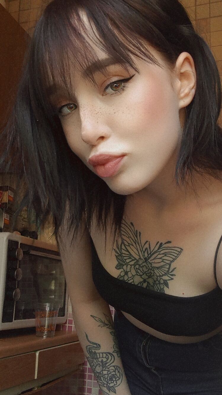  46585652  , 23 ,    