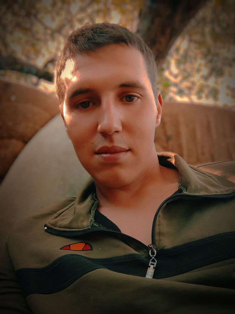  33557942  , 25 ,    