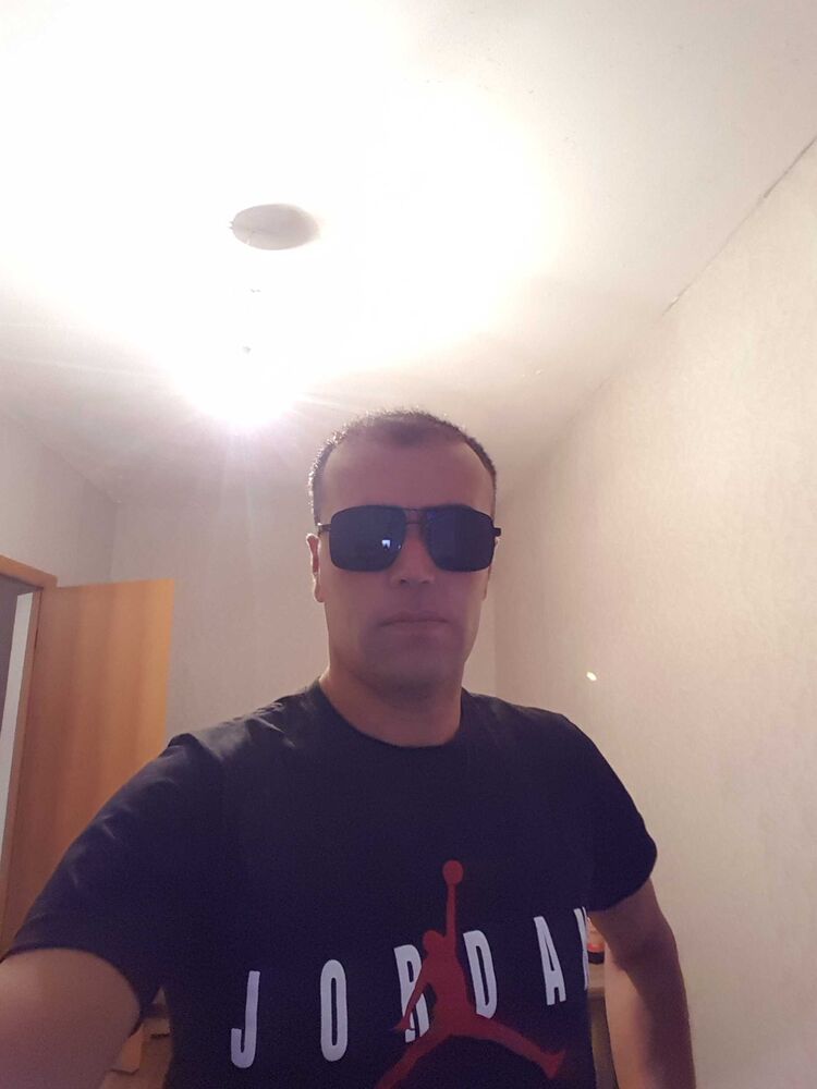  23058452  , 46 ,    