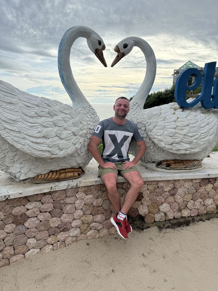 Kuta,   , 37 ,   ,   , c 