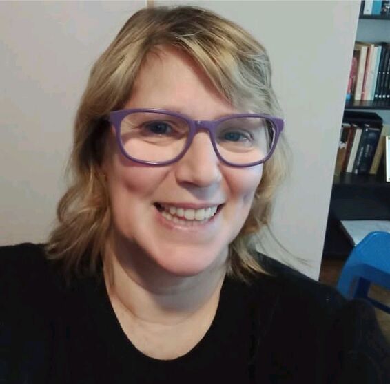  45573672  Helen, 35 ,    Harcourt