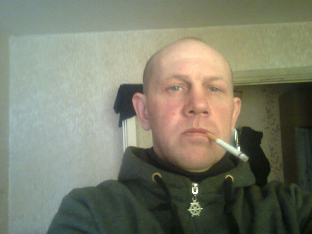  8911862  Aleksandr, 43 ,    